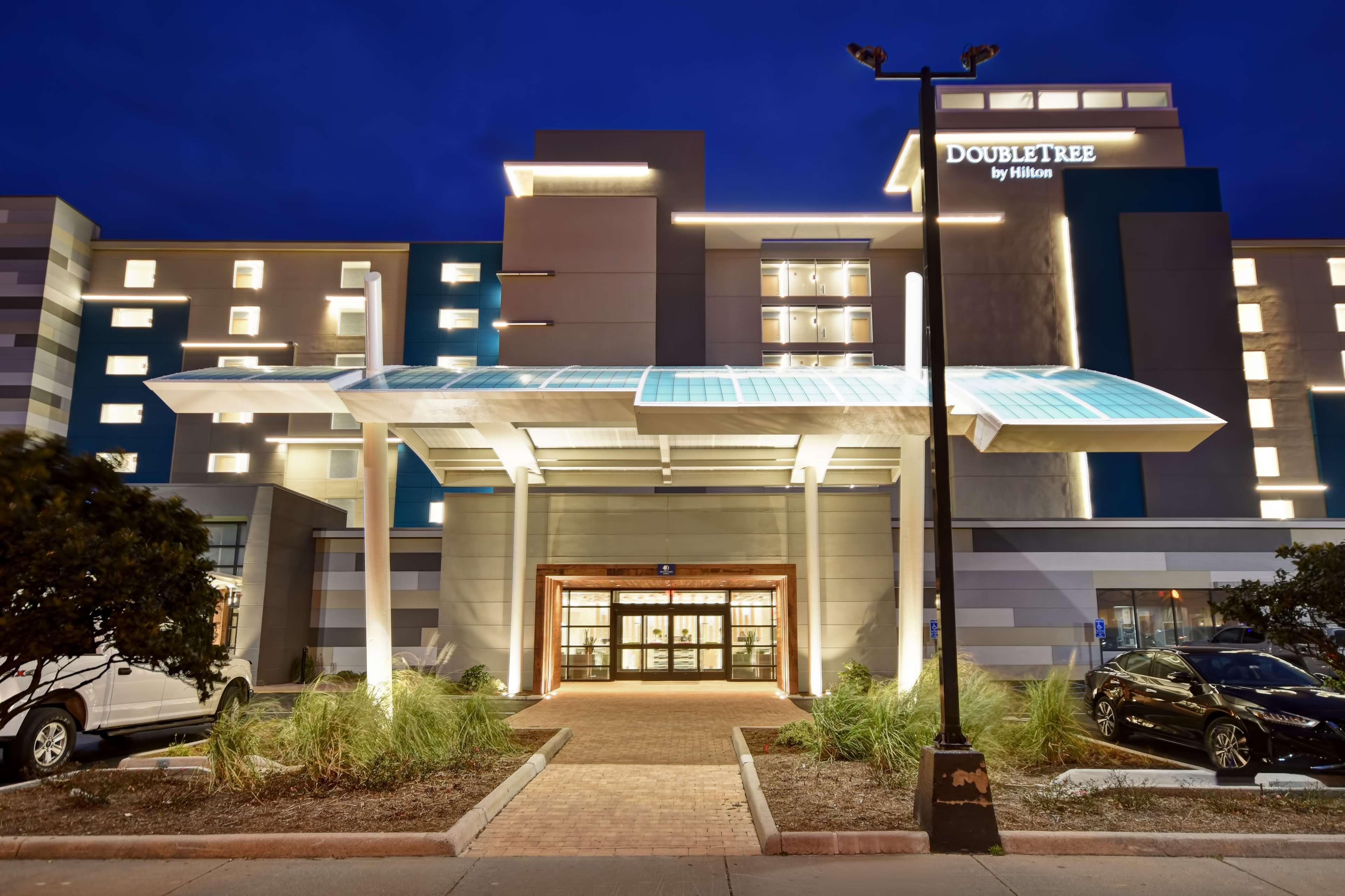 Doubletree By Hilton Oceanfront Virginia Beach Exterior foto