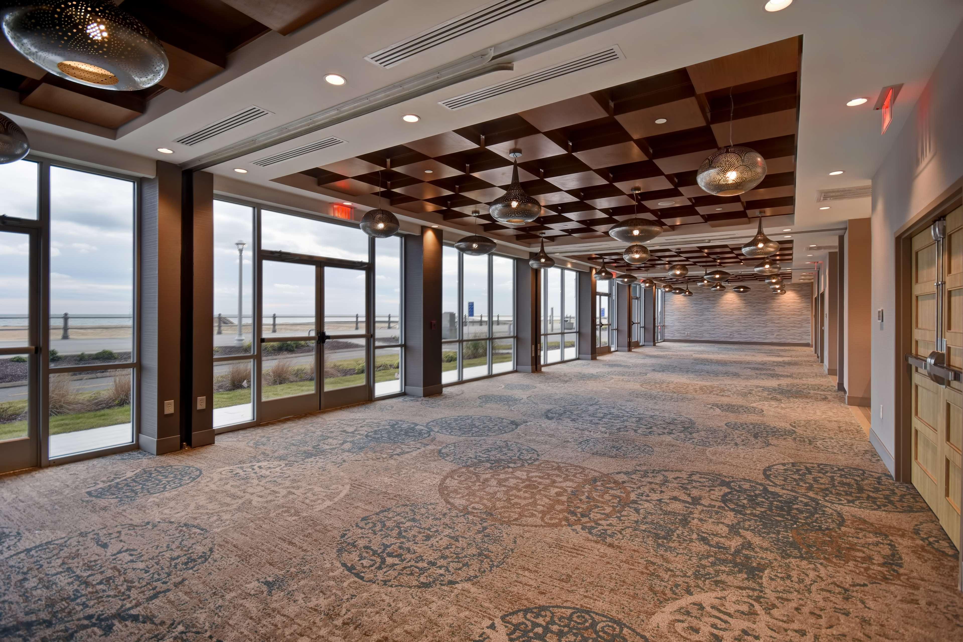 Doubletree By Hilton Oceanfront Virginia Beach Exterior foto